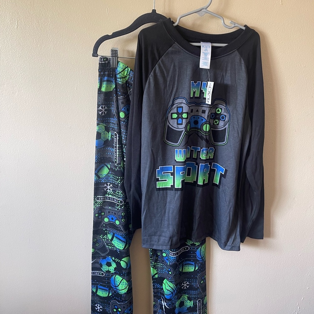 The Children's Place Black and Green Gaming Pajama Set
